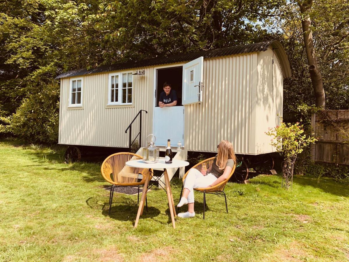 Somerleyton Meadows - The Hideaway Hut & Hot Tub Herringfleet Extérieur photo